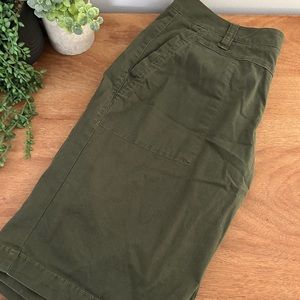 Cabi Army Green Bermuda Shorts— size 8